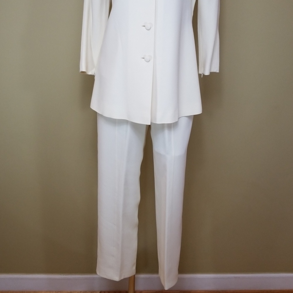 Lagerfeld Runway Off-White Desk to Dinner Suit - Picture 2 of 13